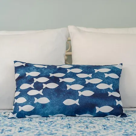 펜션 Frank's Place - Private Parking 아르고스톨리온