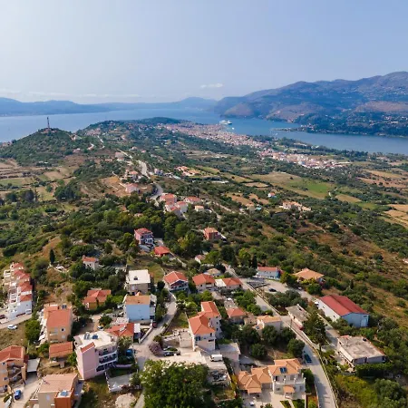 Frank's Place - Private Parking