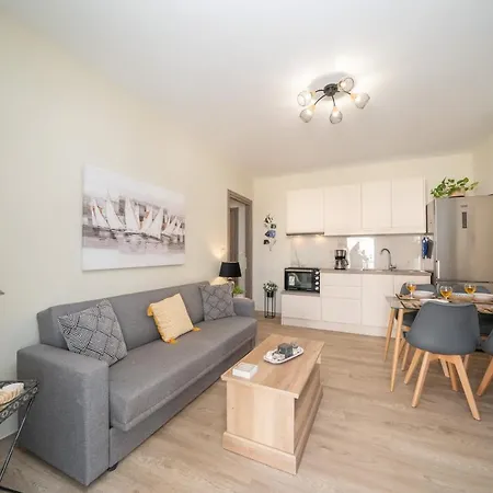 Frank's Place - Private Parking * 아르고스톨리온